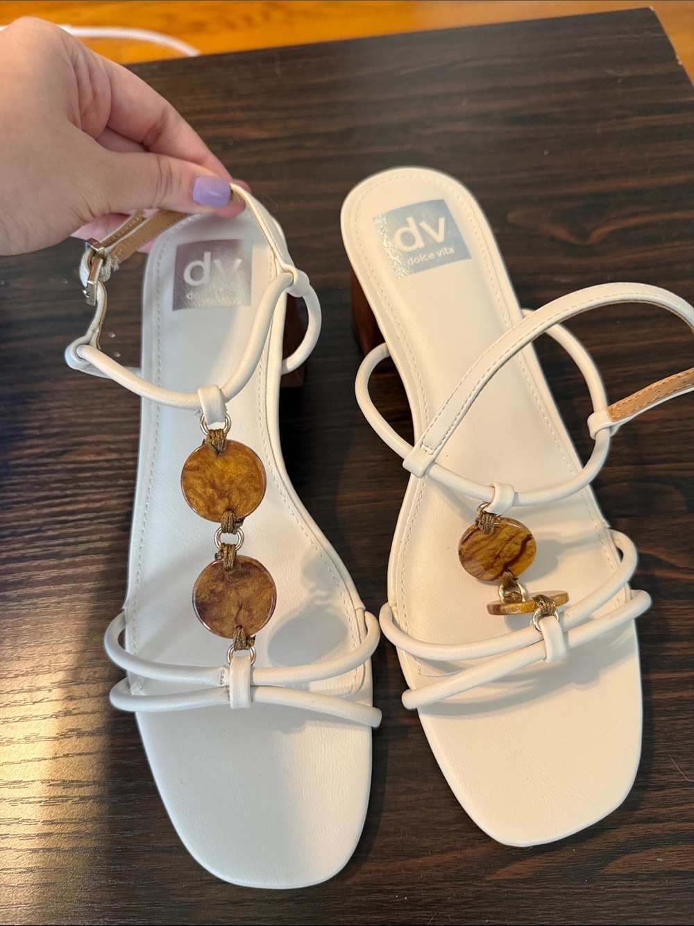 DV by Dolce Vita White Leather T-Strap Sandals with Amber-Tone Disc Accents